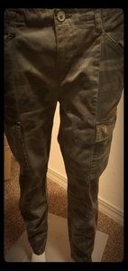 CAMOUFLAGE CARGO PANTS SZ10
